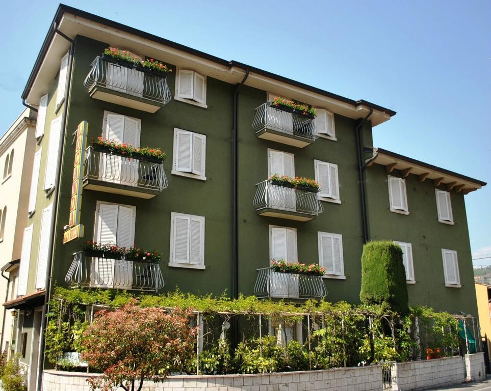 Albergo Alla Rocca Γκάρντα Εξωτερικό φωτογραφία